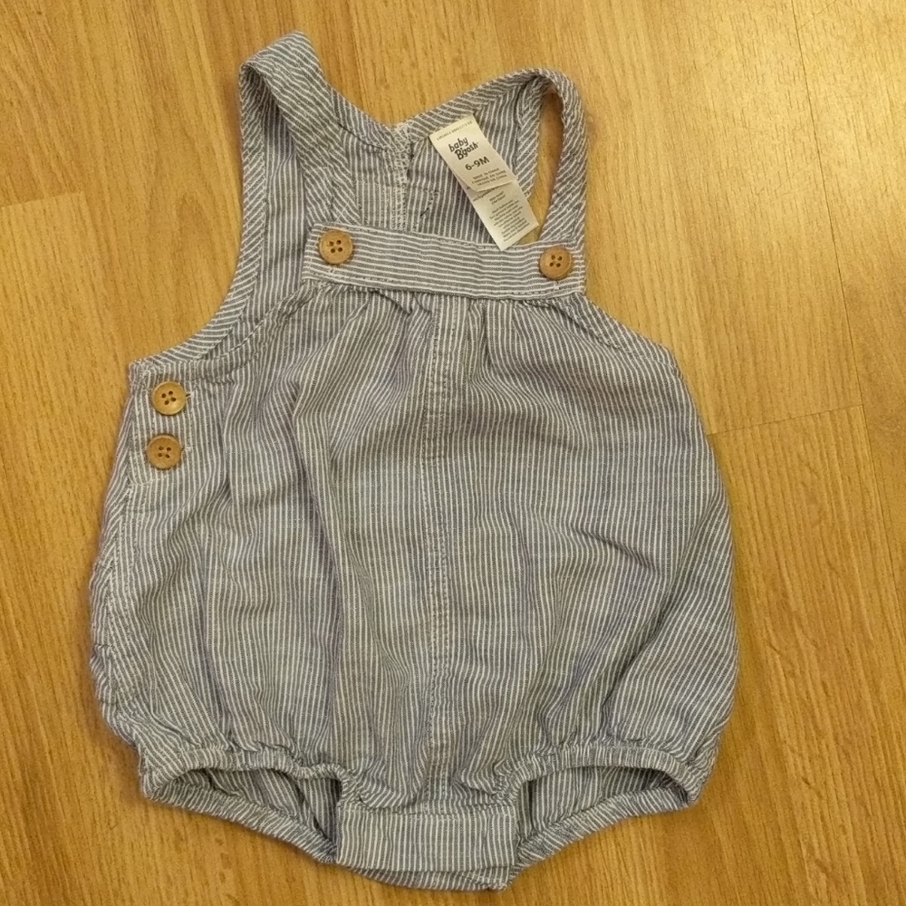 Oshkosh bgosh overalls like new!